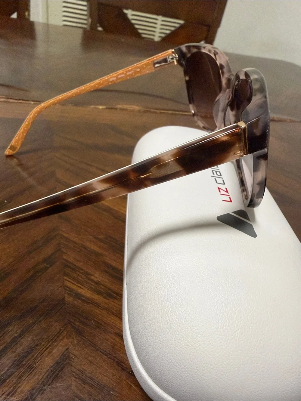 Liz Claiborne Pink Tortoiseshell Frame Sunglasses with Brown Lenses